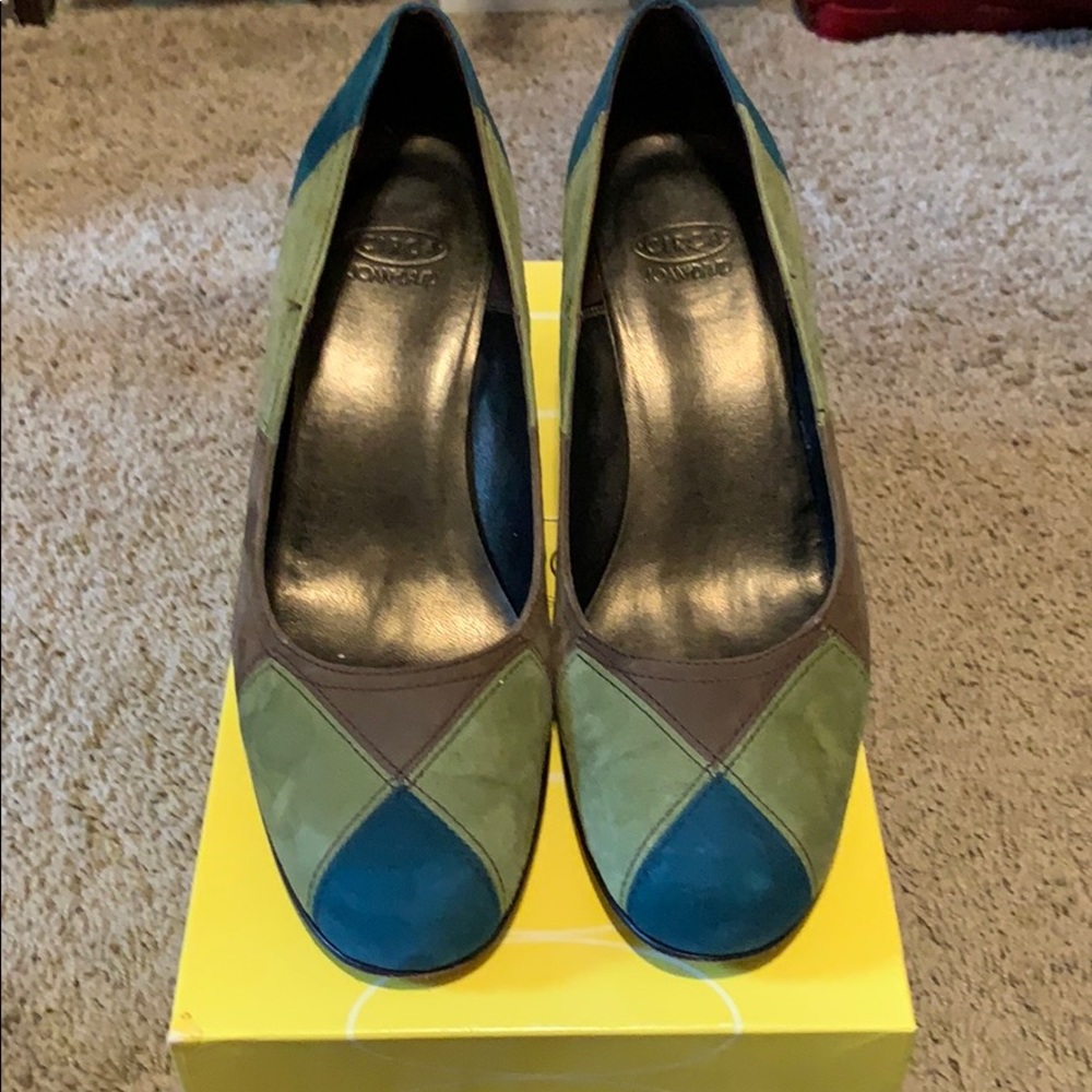 Circa Joan David Blue Green Multi Suede Heels 8